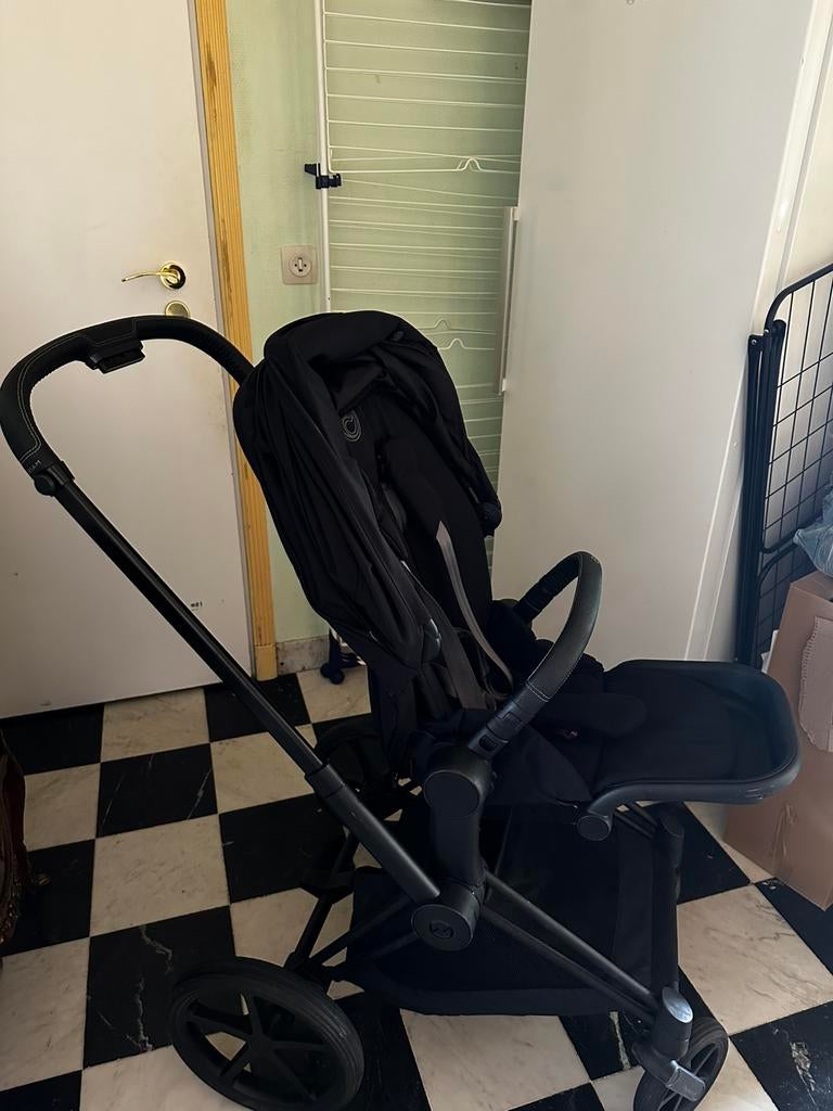 Poussette cybex priam 2024, Enfants & Bébés, Enlèvement, Comme neuf
