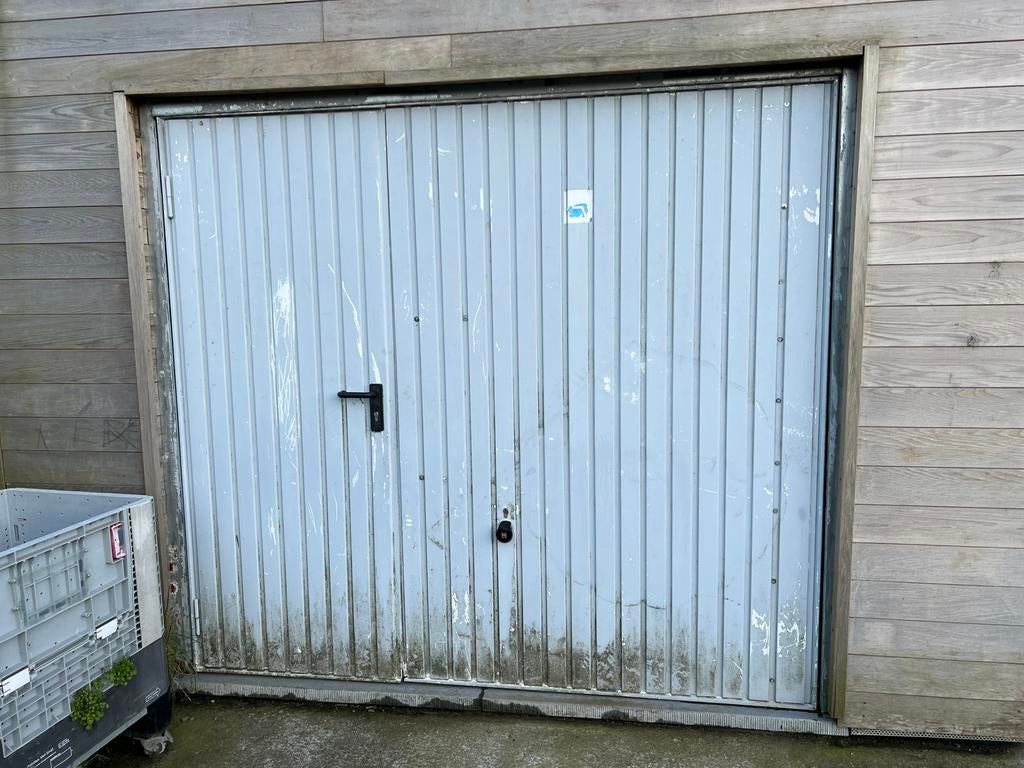 Porte de garage (type boxe) avec porte serrure, Enlèvement, Utilisé, Métal, Autres types