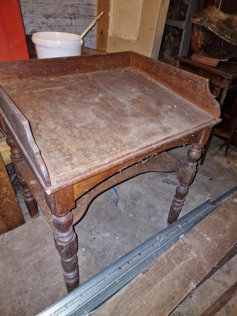Ancien bureau, à venir chercher à Angleur, Enlèvement