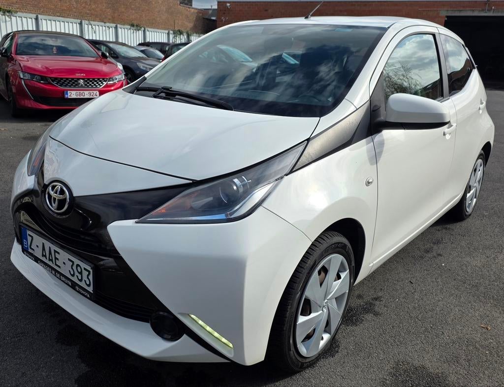 Toyota Aygo 1.0 benzine Euro 6b, Auto's, Toyota, Voorwielaandrijving, 4 zetels, Stof, Electronic Stability Program (ESP)