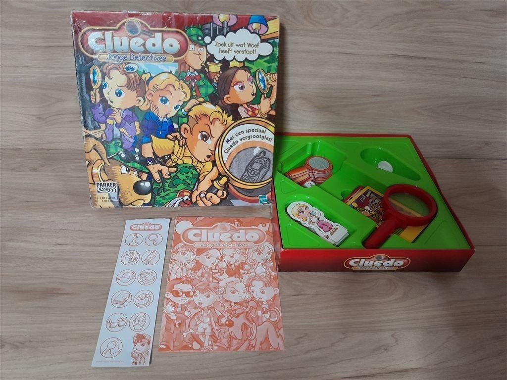 Cluedo jonge detectives - s3006, Hobby en Vrije tijd, Gezelschapsspellen | Bordspellen, Verzenden, Zo goed als nieuw