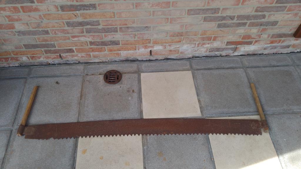 À vendre : Scie ancienne à deux manches, Enlèvement