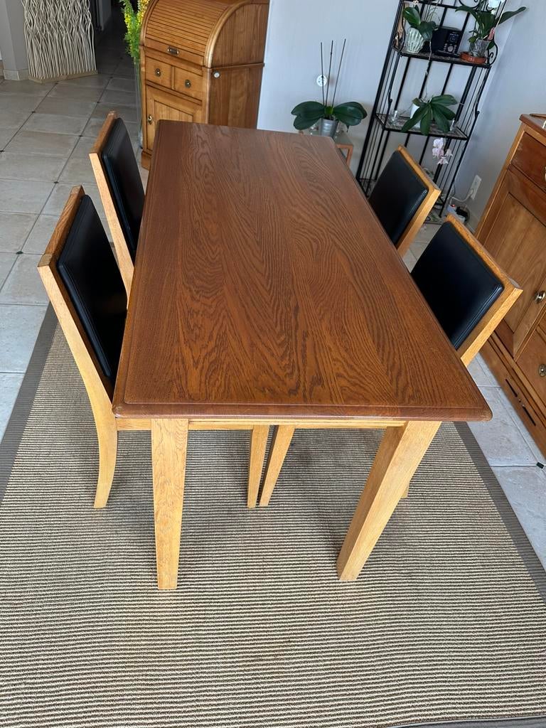 Tafel en stoelen (4) in massief kersenhout, Ophalen, Gebruikt