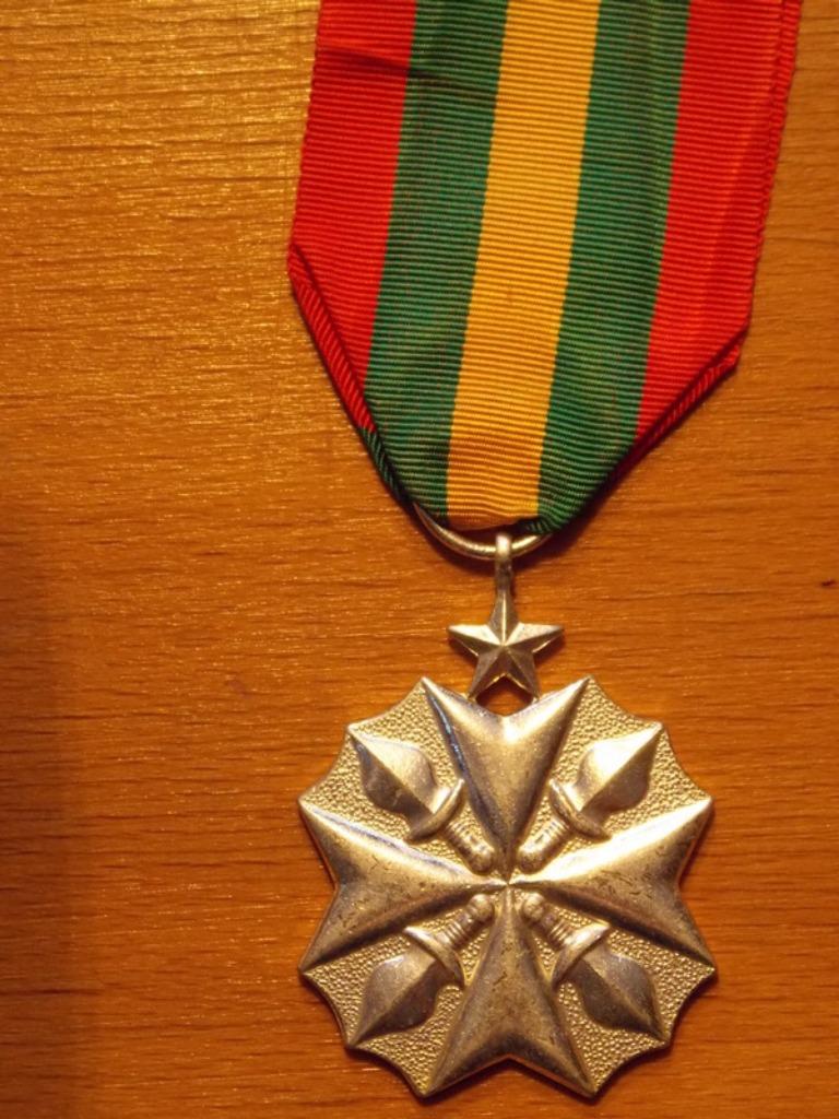 Zaïre Merite civique argent, Collections, Objets militaires | Général, Enlèvement ou Envoi, Armée de terre, Ruban, Médaille ou Ailes