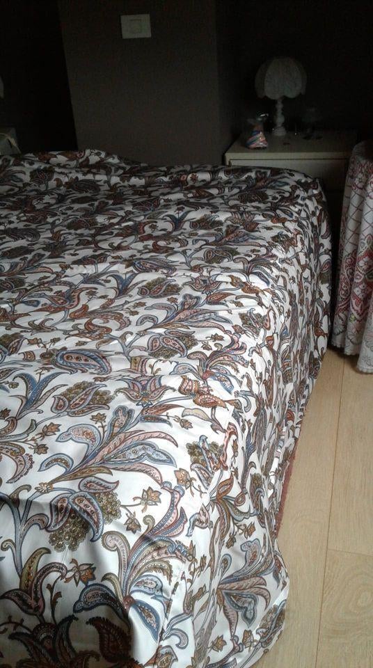 Couvre-lit 200 x 180 avec cantonnière de 50 cm, Enlèvement, Neuf, Deux personnes, Autres couleurs