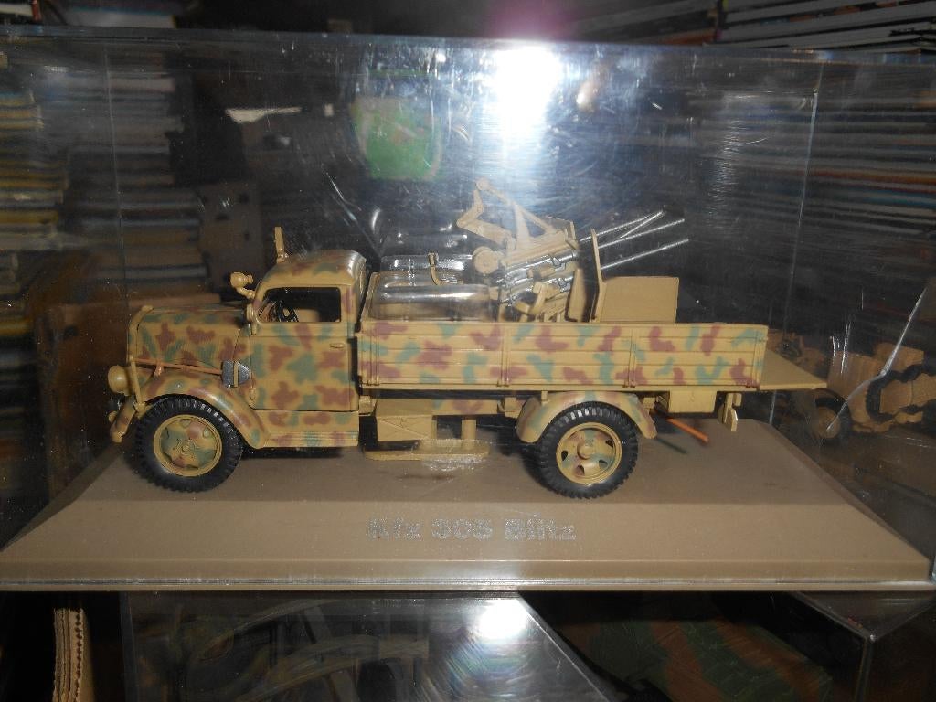 KFZ 305 Blitz (Atlas) 1/43, Enlèvement ou Envoi