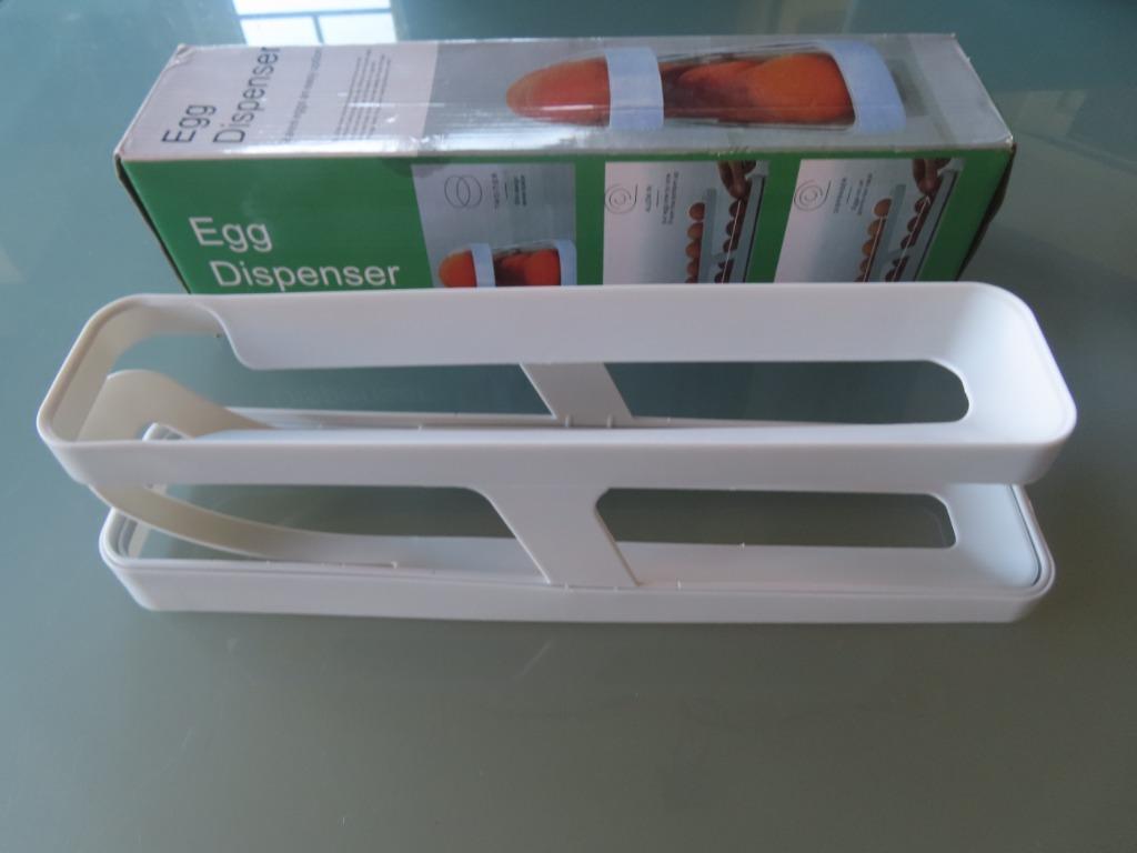 Lot van 2 /  Egg Dispender / Eieren rollen automatisch naar, Ophalen of Verzenden, Zo goed als nieuw