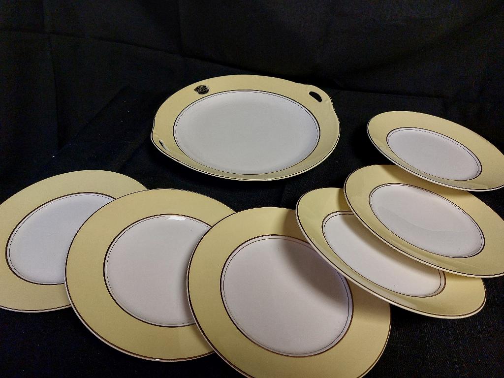 UITSTEKENDE DESSERTSERVICE VAN OUDE MOSA MAESTRICHT, Antiek en Kunst, Ophalen of Verzenden