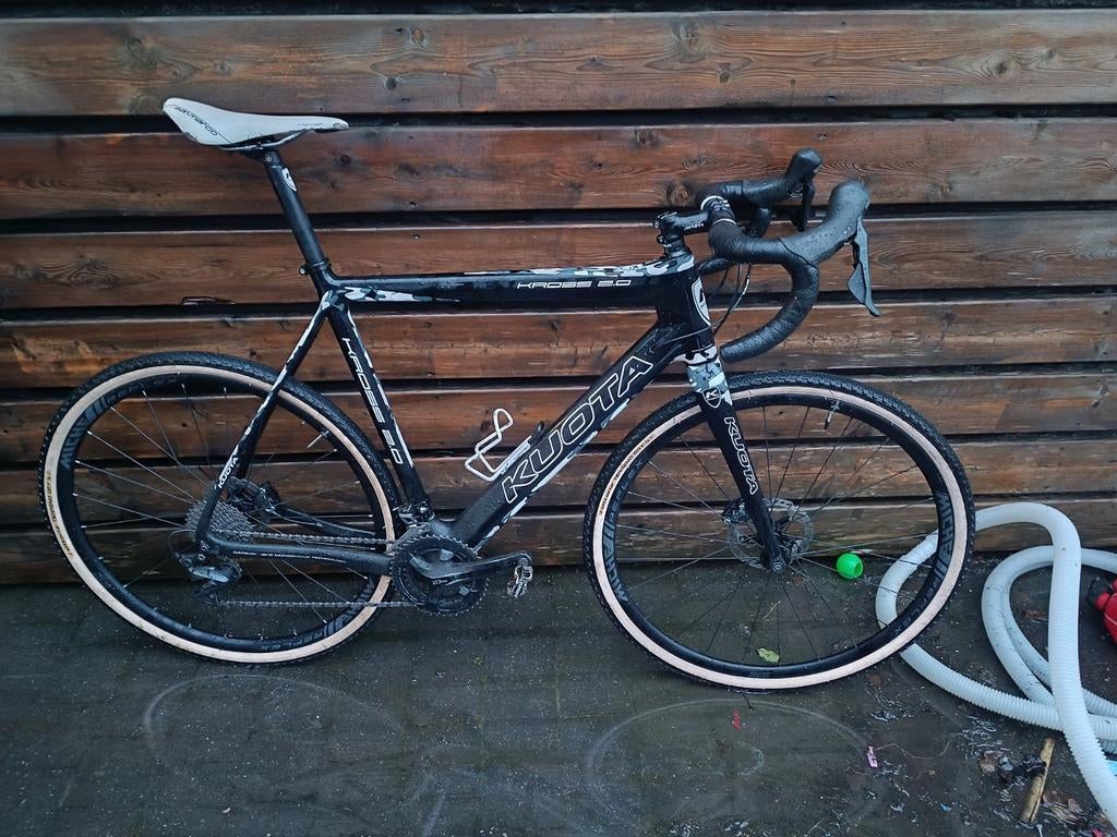 Vélo cyclo-cross, gravel  kuota, Vélos & Vélomoteurs, Vélos | Vélos de course, Enlèvement, Carbone
