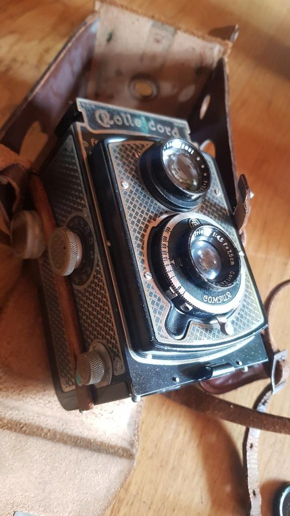 Rolleicord I Art Deco rare.
Il fait partie d’un petit no, Collections, Enlèvement ou Envoi