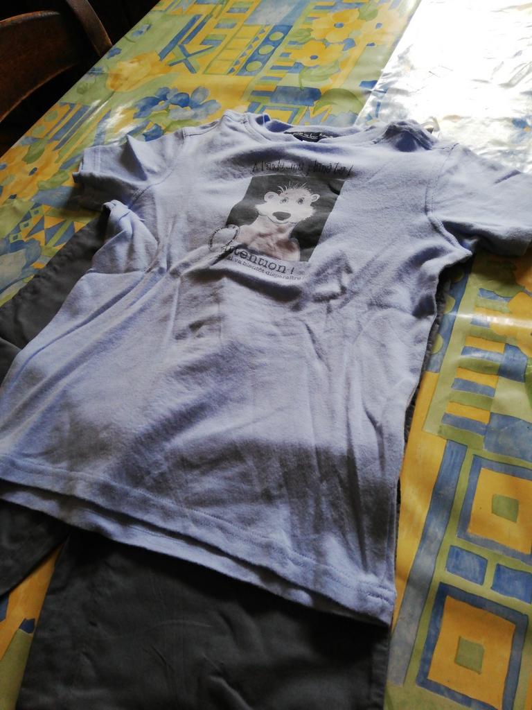 Pyjama enfant. Jusqu'au Lever du Jour. Taille 6ans., Ophalen of Verzenden, Zo goed als nieuw