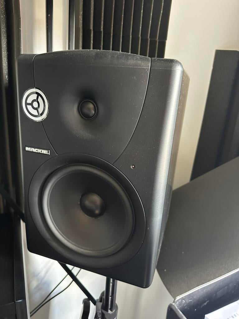 Mackie mr8 pro studio monitors, Ophalen, Zo goed als nieuw, Front, Rear of Stereo speakers, Overige merken