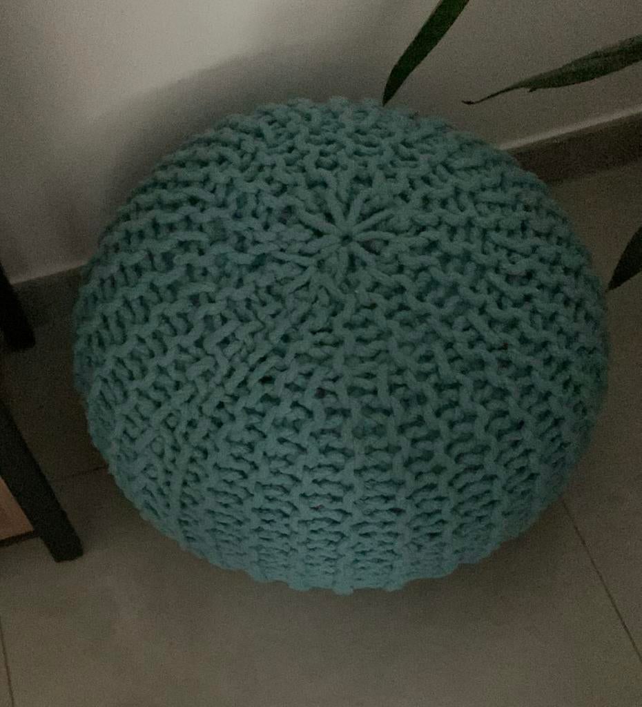 Poef (Blauw Groen), Huis en Inrichting, Zetels | Voetbanken en poefs, Ophalen, Zo goed als nieuw