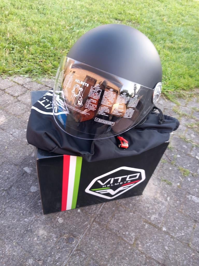 Matzwarte helm Vito maat XL NIEUW, Motoren, Kleding | Motorhelmen, XL, Nieuw met kaartje, Overige merken, Overige typen
