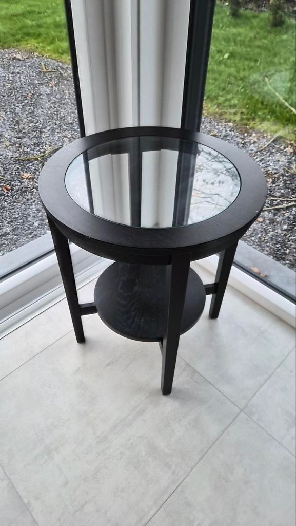 Table d’appoint IKEA MALMSTA – bon état, Maison & Meubles, Enlèvement