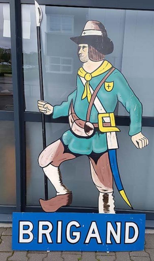 BRIGAND Bier reclame Vlaamse strijder boerenkrijg reclamebor, Ophalen of Verzenden, Gebruikt, Reclamebord, Plaat of Schild