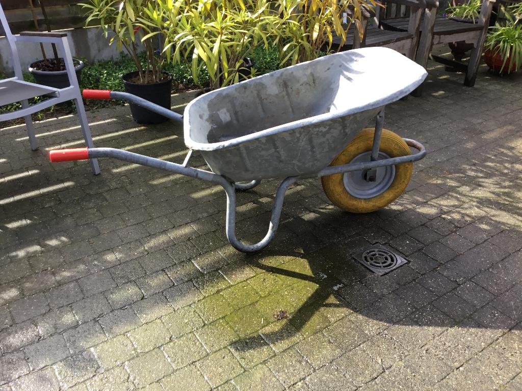 Kruiwagen gegalvaniseerd, Ophalen