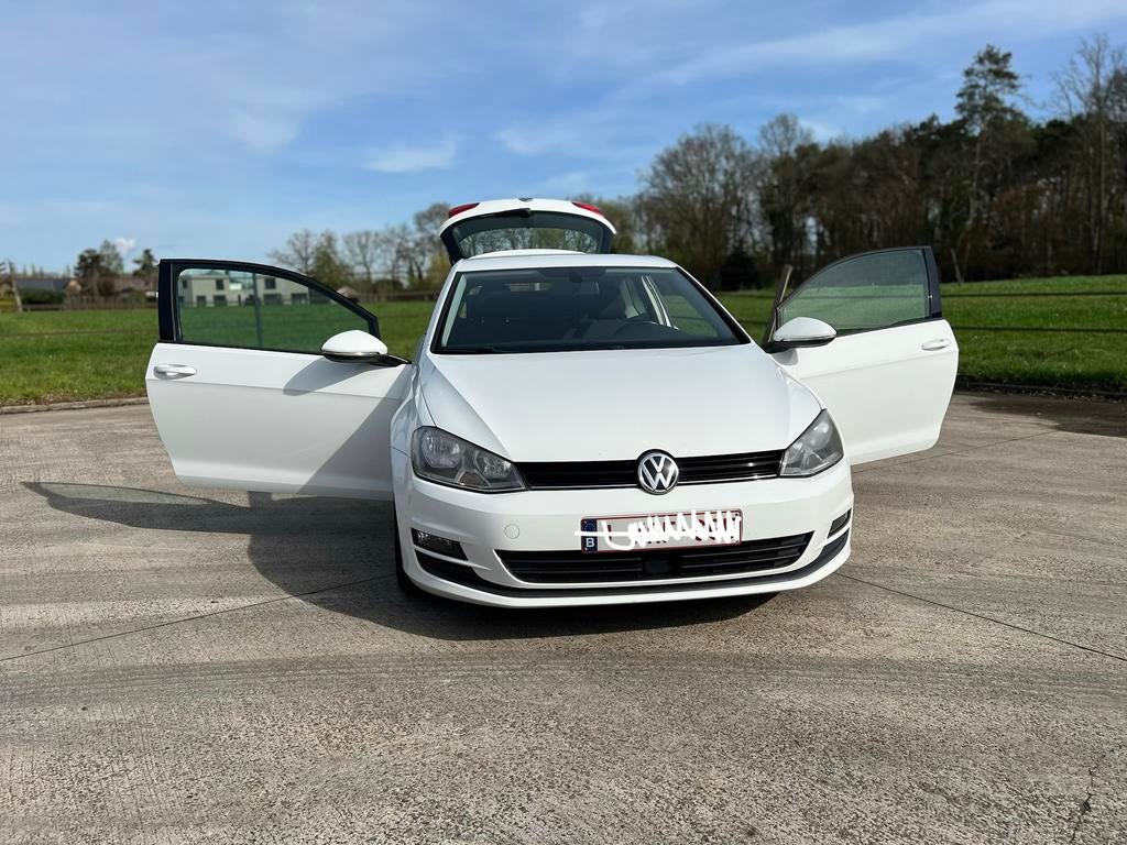Volkswagen golf 7, Autos, Volkswagen, Euro 5, Achat, 1225 kg, Boîte manuelle