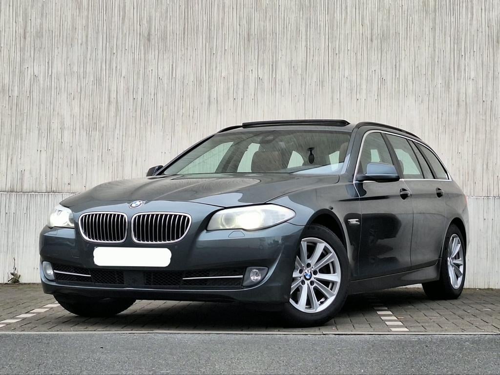 BMW 520D /BOITE AUTOMATIQUE/TOIT PANO/CUIR/LED/XÉNON/CARNET/, Autos, Cuir, Euro 5, USB, Entreprise
