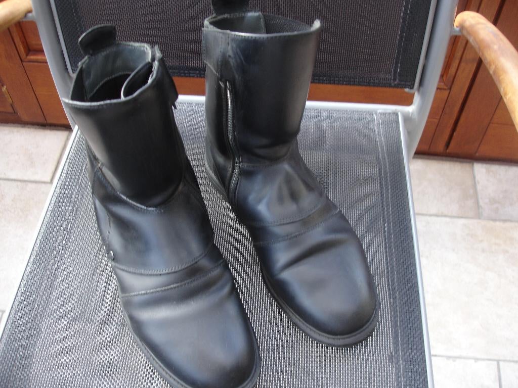 BOTTES BMW MOTORRAD 43 ET 2 PAIRES BOTTES RICHA 43- 44 MOTO, Ophalen, Heren, Divers, Laarzen