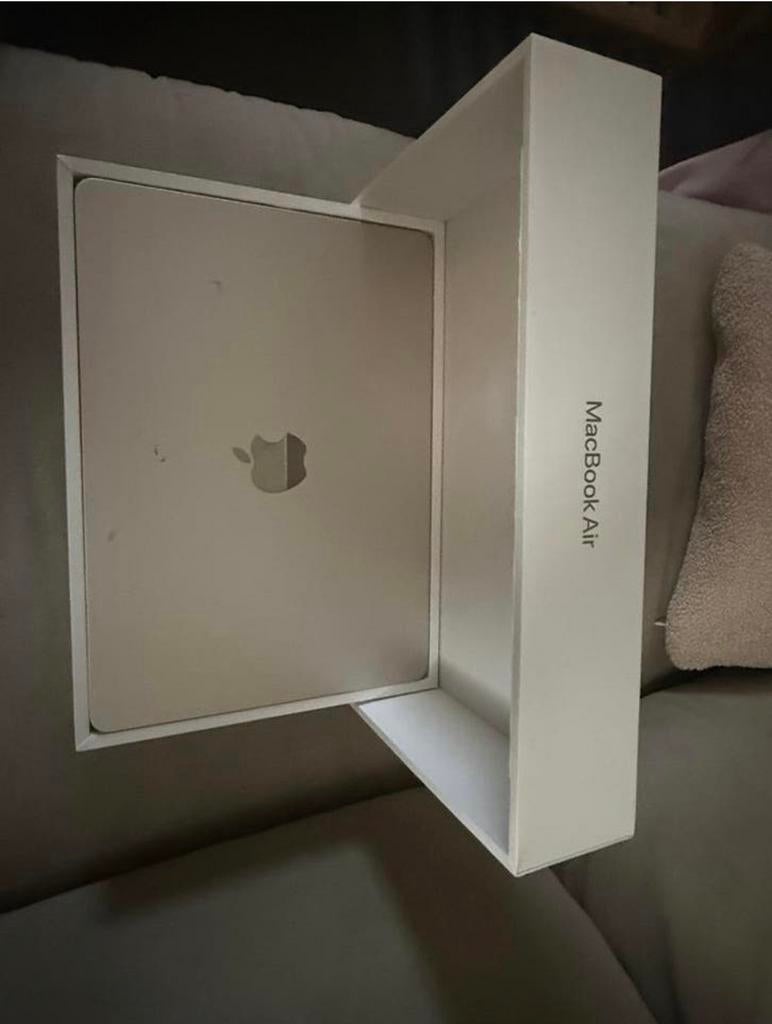 Macbook air m4 2025 13,6inch, Computers en Software, Apple Macbooks, Ophalen, Zo goed als nieuw, MacBook