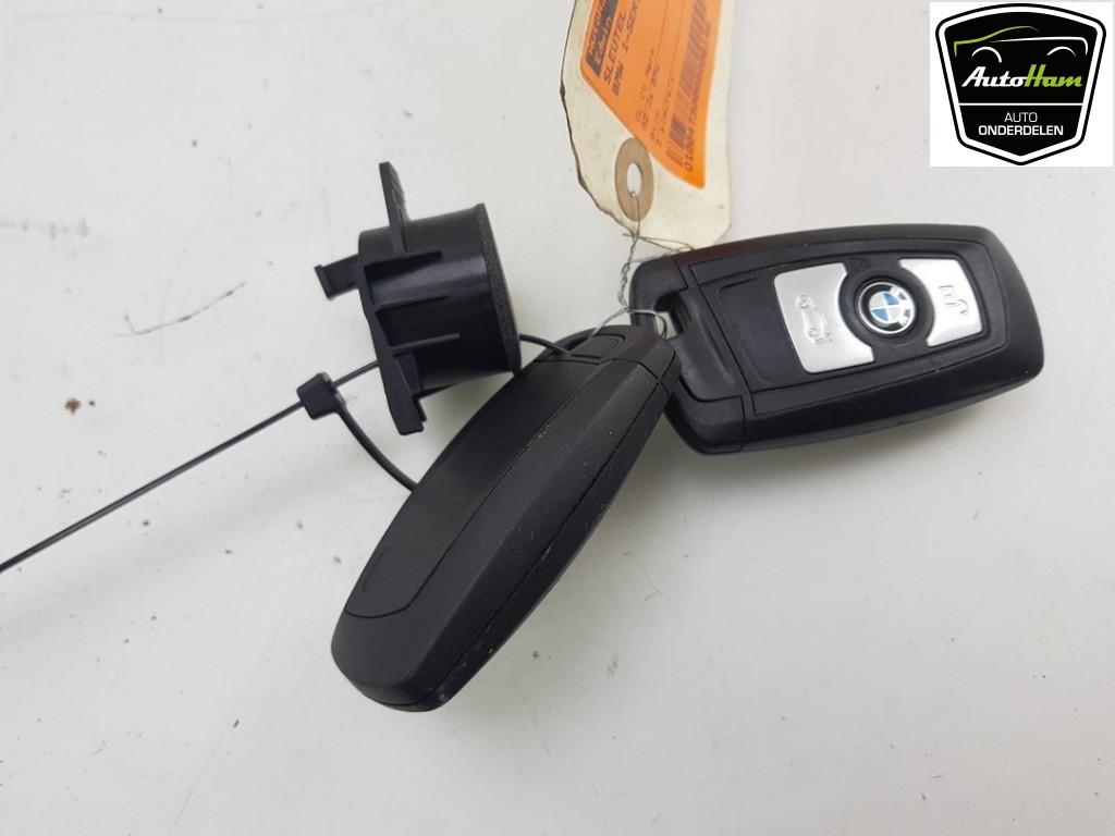 SLEUTEL BMW 1 serie (F20) (01-2010/06-2019), Auto-onderdelen, Gebruikt, BMW