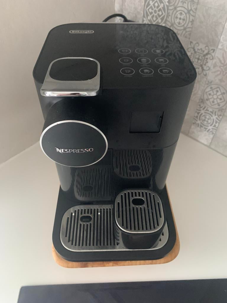 Machine a café Nespresso Delonghi, Enlèvement, Utilisé, Machine à espresso, Dosettes et capsules de café