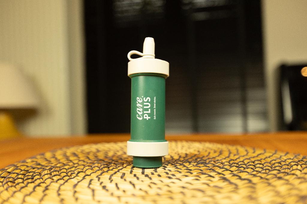 filtre a eau randonné Care PLUS embout bouteille universel, Electroménager, Adoucisseurs d'eau, Utilisé, Enlèvement ou Envoi