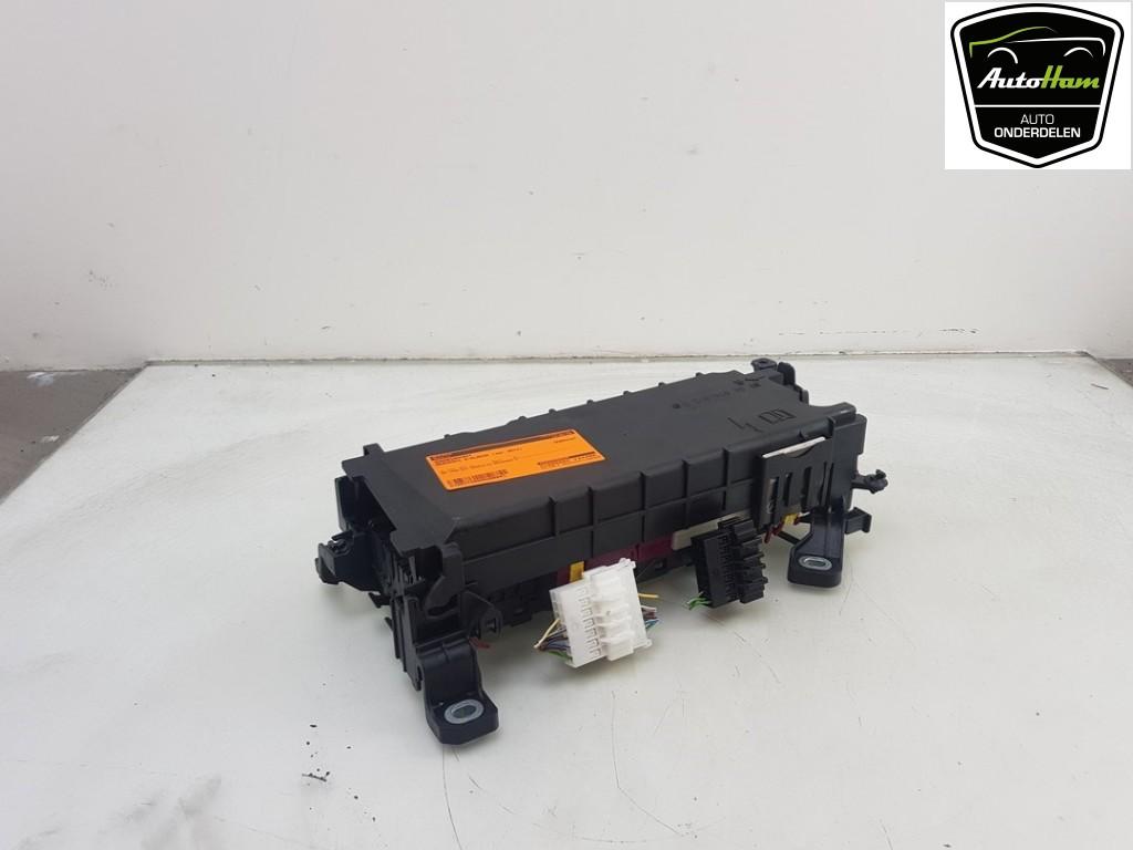 BOITIER FUSIBLES Mercedes-Benz B (W246) (01-2011/12-2018), Utilisé, Mercedes-Benz