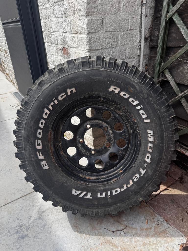 Suzuki samurai - mud terrain, Ophalen