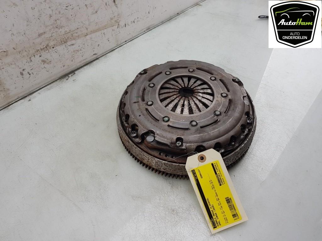 VOLANT MOTEUR BI-MASSE Opel Corsa F (UB / UH / UP), Autos : Pièces & Accessoires, Utilisé, Opel