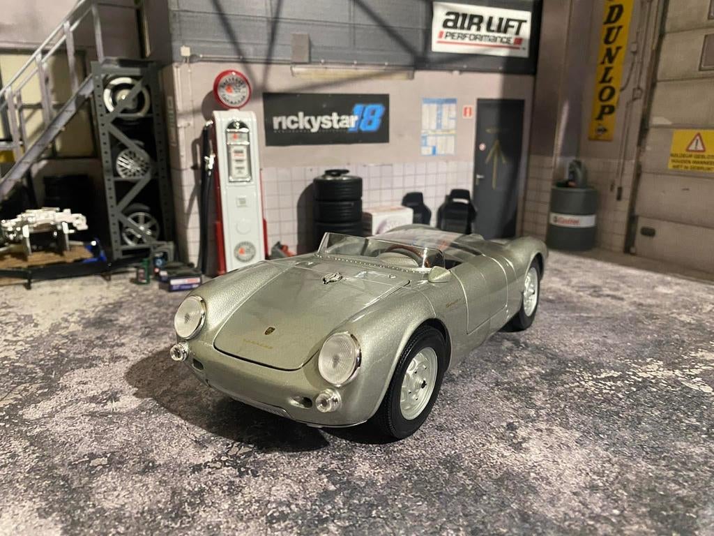 1:18 Porsche 550 A Spyder - nieuw in de doos, Hobby en Vrije tijd, Modelauto's | 1:18, Ophalen of Verzenden, Zo goed als nieuw