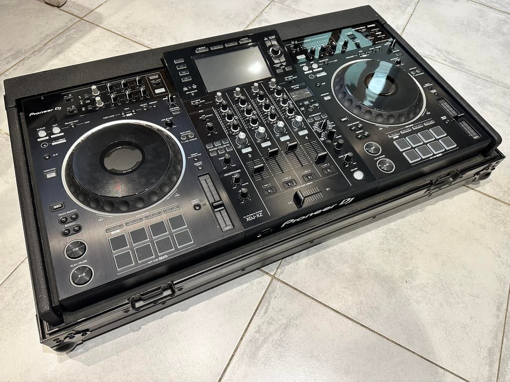 Pioneer xdj-xz &  flycase like new, Musique & Instruments, Enlèvement, Comme neuf, Pioneer