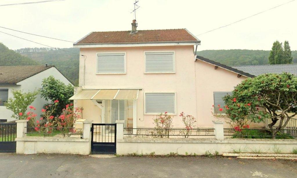 Huis Franse Ardennen met uitzicht op Maasvallei, Immo, Buitenland, Revin, Woonhuis, Verkoop zonder makelaar, 125 m²