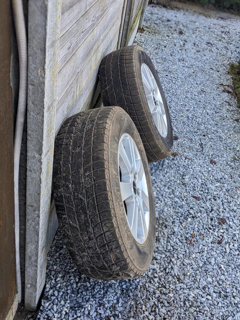 Tweedehands winterbanden met velgen voor Nissan Qashqai., Auto-onderdelen, Banden en Velgen, Ophalen, Winterbanden, Velg(en)