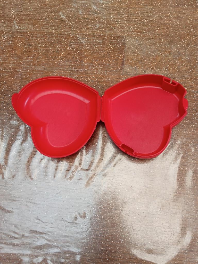 Boîte de rangement cœur Tupperware, Maison & Meubles, Enlèvement, Rouge, Boîte