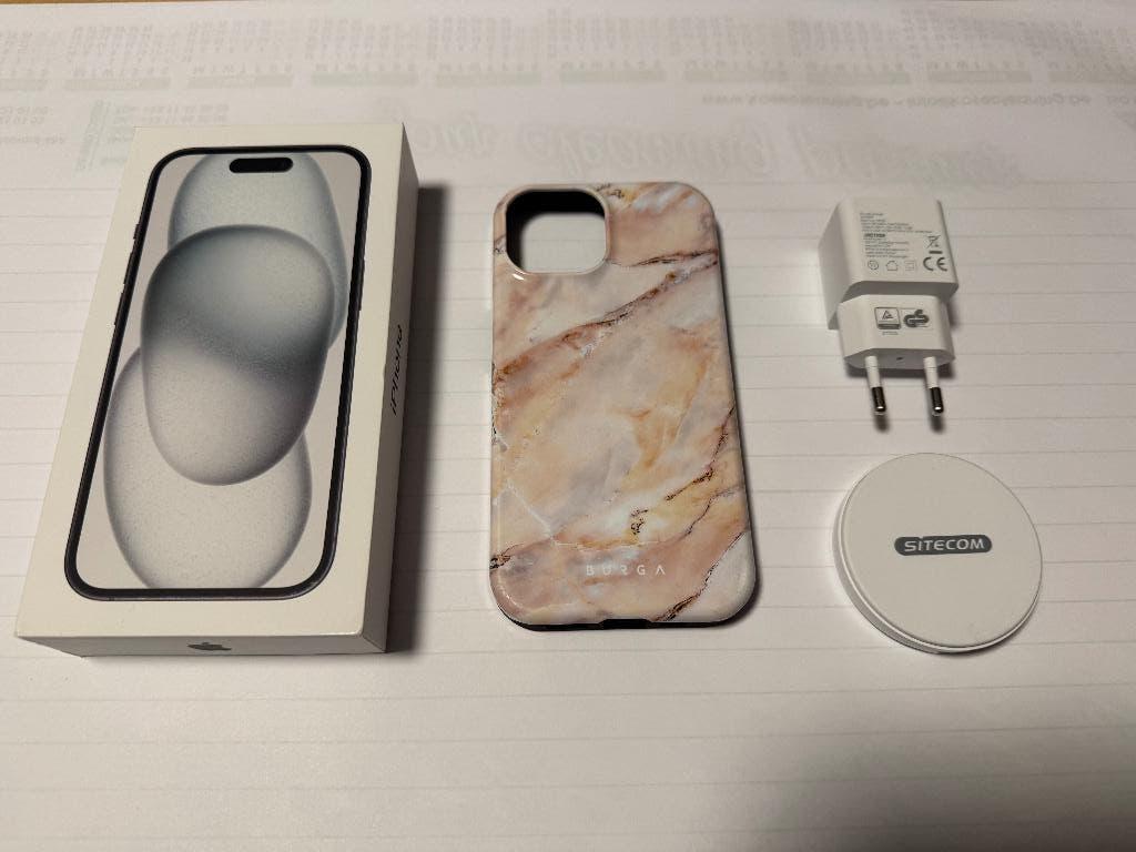 Iphone 15 inclusief draadloze oplader,adaptor,kabel,hoesje, 128 GB, IPhone 15, Zwart, 88 %