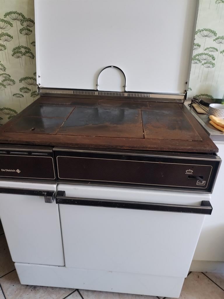 Ancienne cuisinière à bois De Dietrich., Elektronische apparatuur, Ovens, Ophalen