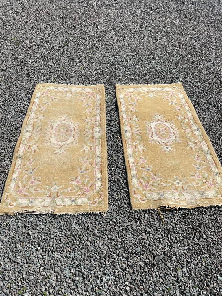 tapis chinois, Enlèvement