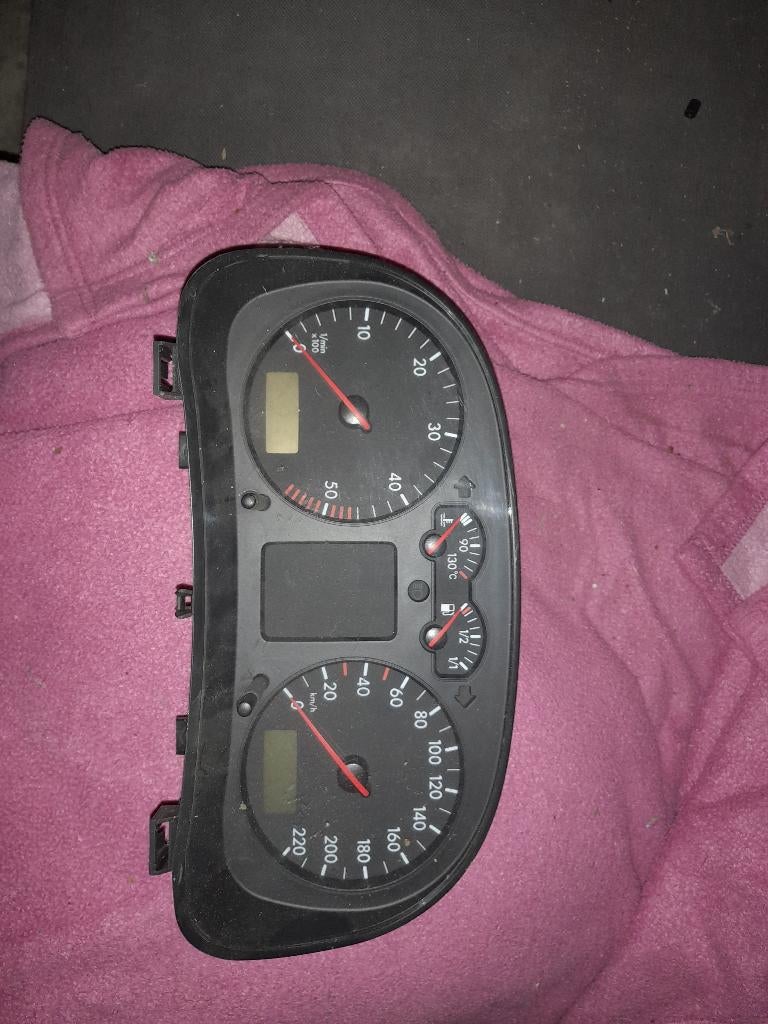 Golf 4 kilometerteller, Auto-onderdelen, Ophalen of Verzenden, Gebruikt, Volkswagen