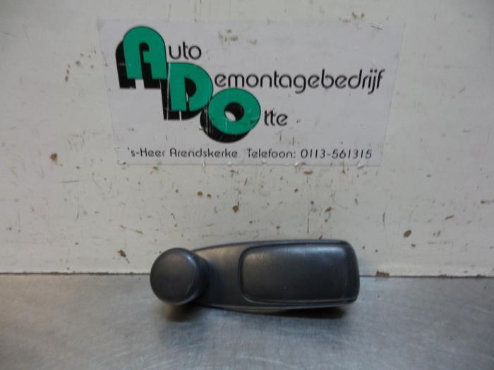 Manivelle de vitre d'un Citroen C3 (C3 02-), -, Utilisé, -, -