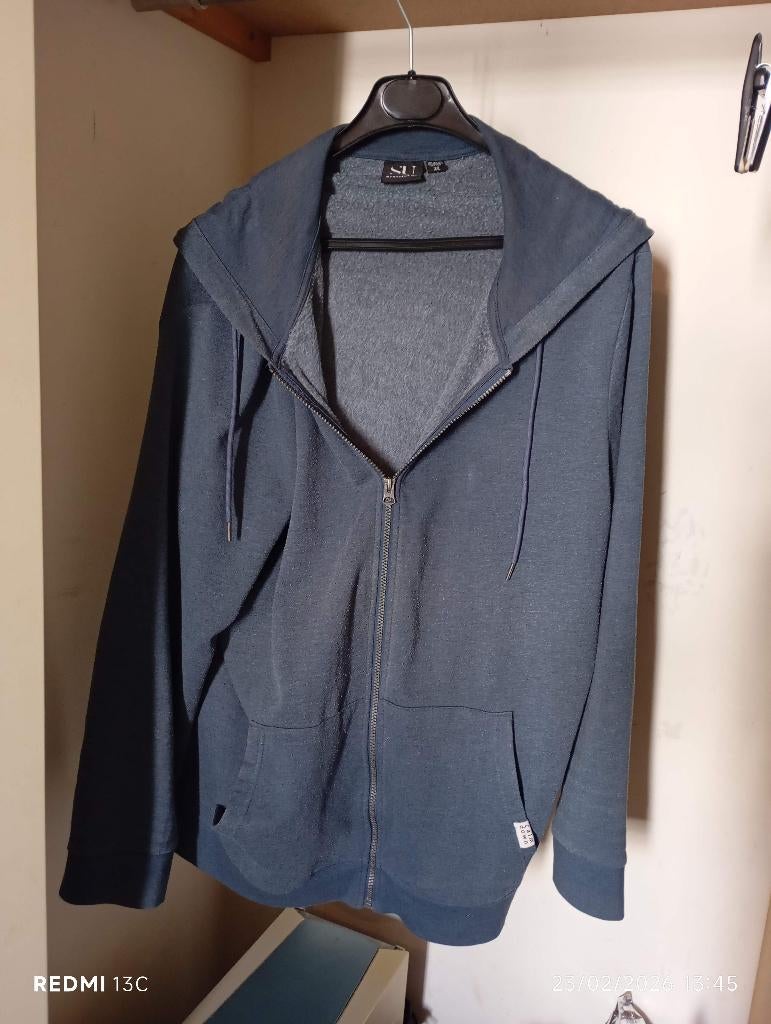Veste gilet bleu marine à capuche, Taille 56/58 (XL), SU Straight up, Porté, Bleu