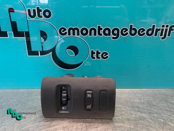 Commutateur phare hauteur réglable d'un Renault Clio (Clio, Renault, -, 3 mois de garantie, Utilisé