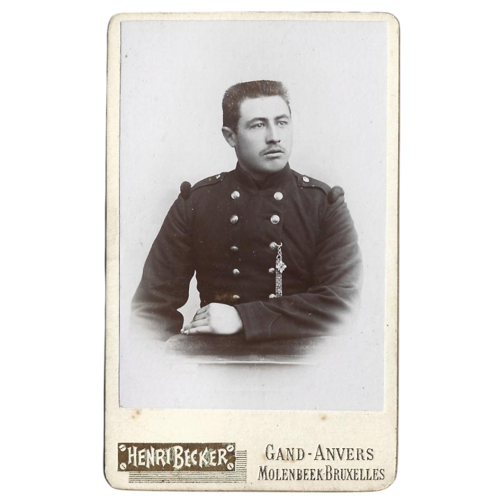 CDV Belgisch soldaat - Gent/Antwerpen/Brussel, Ophalen of Verzenden, Landmacht, Foto of Poster