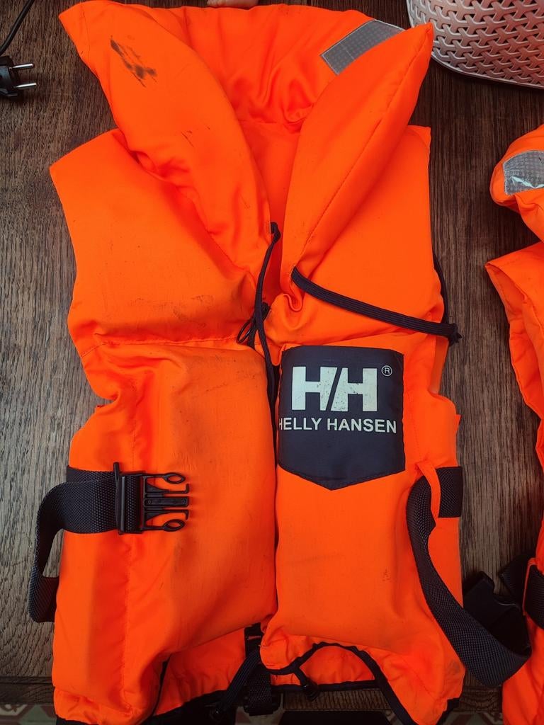 2 reddingsvesten 30-40 kg, Ophalen