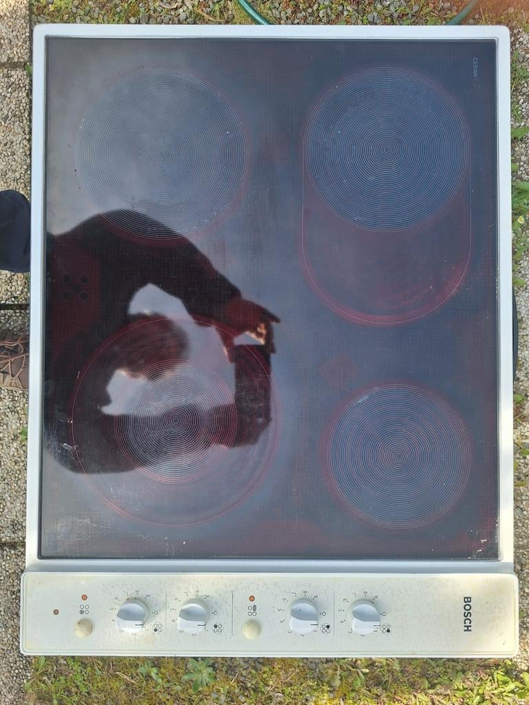 Inbouwkookvuur type Halogeen van Bosch, Ophalen