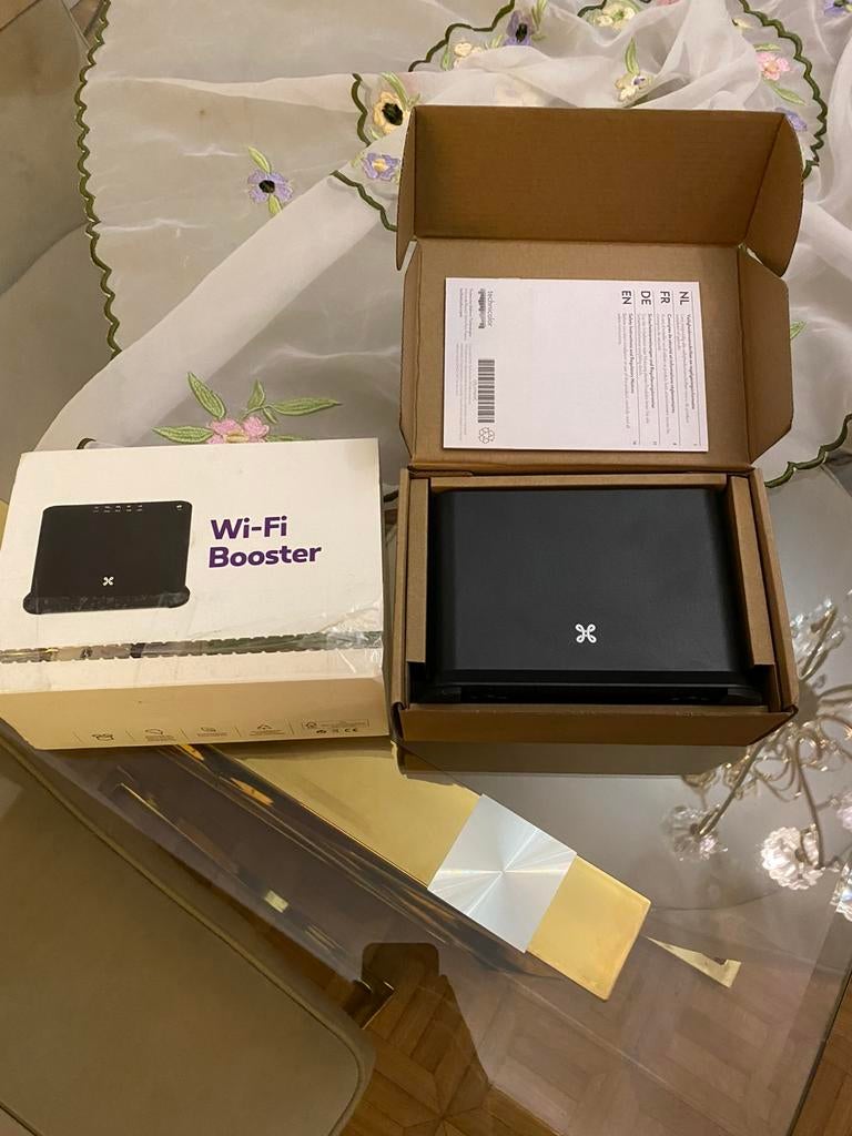 Booster Wifi Dernière génération fibre optique ️, Computers en Software, WiFi-versterkers, Ophalen of Verzenden, Zo goed als nieuw