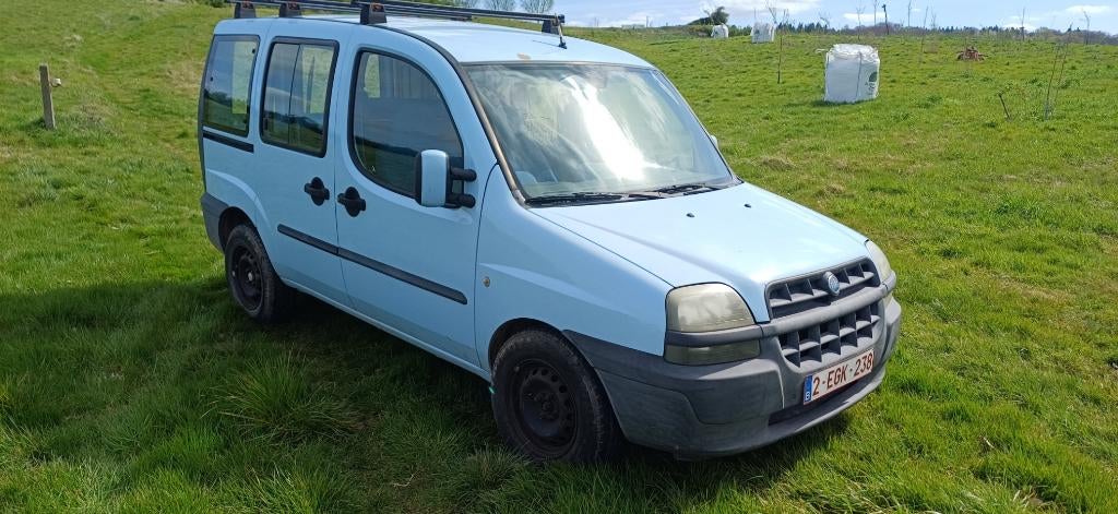 Fiat doblo 2 places, aménagé mini-van, Auto's, Fiat, Particulier, Doblo, ABS, Airbags, Elektrische ramen, Schuifdeur, Trekhaak