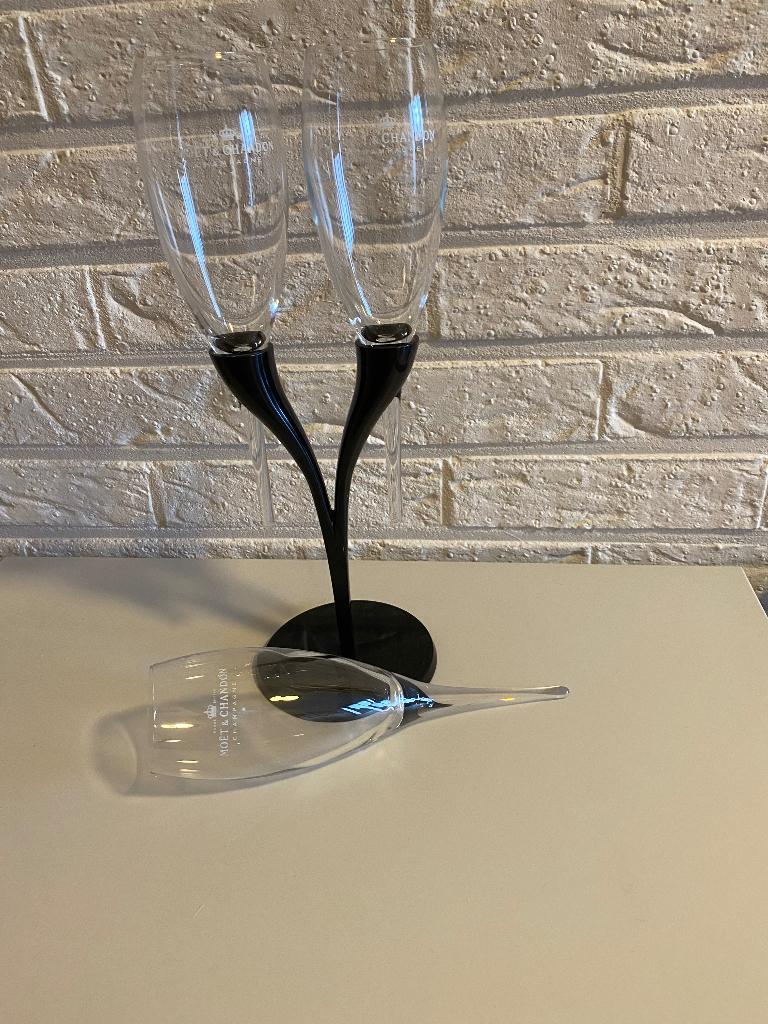 Champagne glazen Moët & Chandon in houder, Verzamelen, Ophalen, Zo goed als nieuw, Overige typen