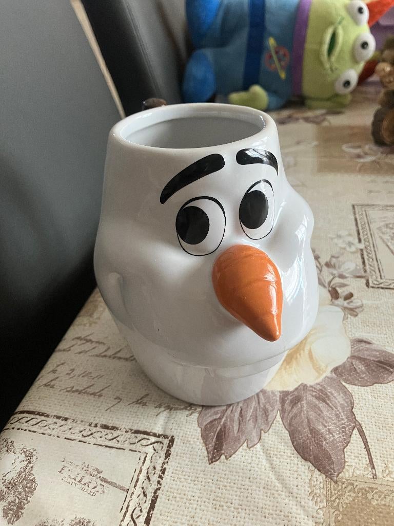 Mok Olaf ( Frozen ) Disney Store, Verzamelen, Ophalen of Verzenden, Overige figuren, Servies